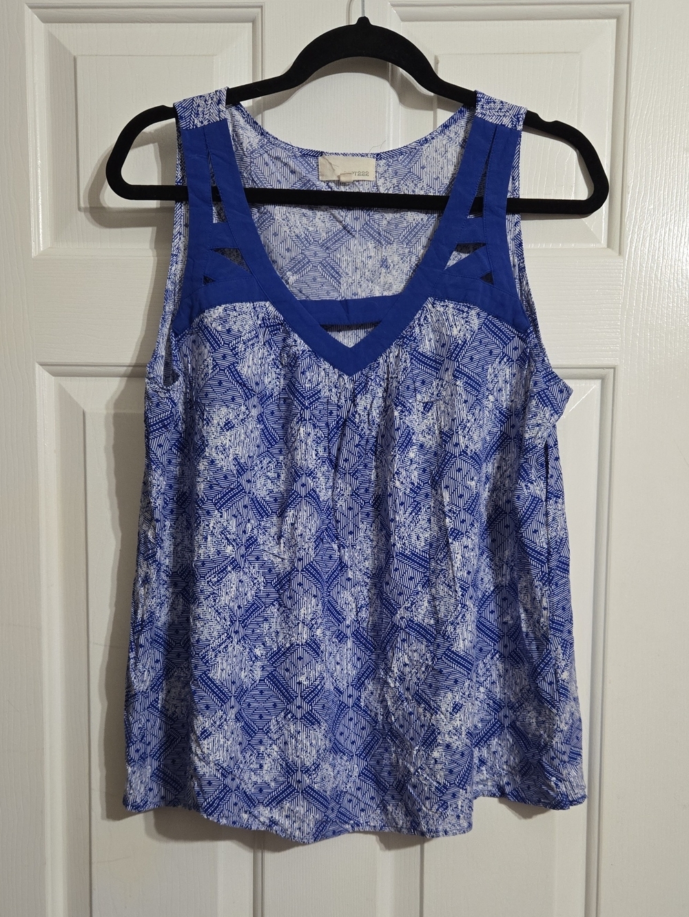 Blue Patterned V-Neck Cutout Camisole